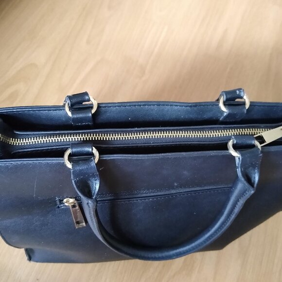 Aldo Black Handle bag Shoulder bag with Lock Decoration - Picture 4 of 16